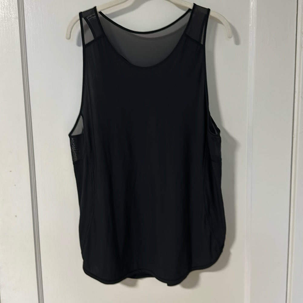Lululemon tank black